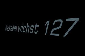 Nackedei wichst 127