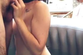 Baise dans le jacuzzi