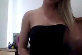 Pregnant Babe loves fingerfucking on webcam
