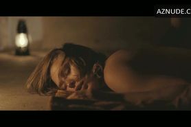 Wanda fell asleep lizabeth Olsen