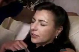 Deutsche Frau spritzt 