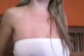 Huge tits webcam MILF toying herself