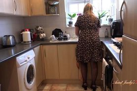 Charlie Rae gets a poor fuck in the kitchen