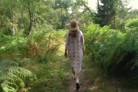 Dentelle blanche tranparente