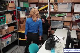 Female officer blowjob male shoplifter