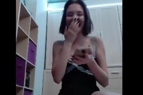 Brunette teen school girl showed her jusy holes on webc