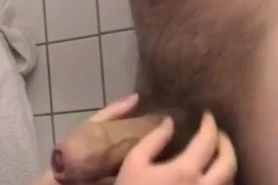 Handjobb med cumshot p mitt ben