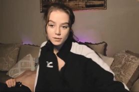 Petite teen babe gets load of cum on ass after hard pou