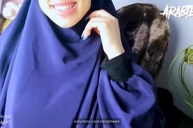 Hijabi dildo blowjob