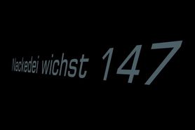 Nackedei wichst 147