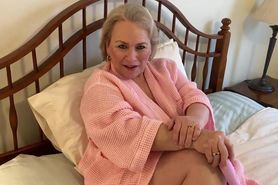 SEXY CHUBBY GRANNY 1