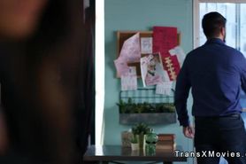 Dude gets blowjob fron shemale