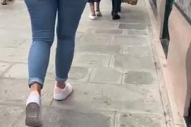 Pawg ass in Jeans