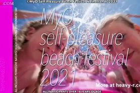 MyO beach masturbation
