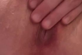 Amber needs her pussy rubbed every shower