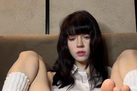 Alt Slut Fucked by DIldo Machine With Nice Sexual Expre