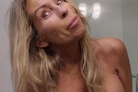 Dirty chicks need showers