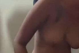 Showering my Pinay Pussy with my dildo