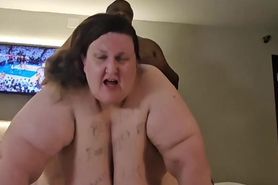 1 legged fat nasty sloppy body white piece of shit