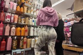 Candid Leggings Ass