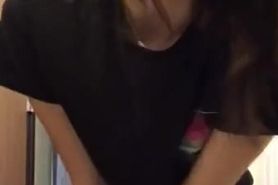 Petite Squirter