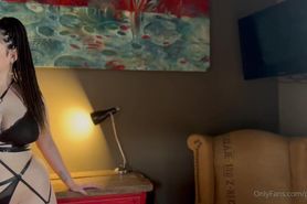 Sweeties Huge Ass Big Boobs Gorgeous Latina Fart Girl