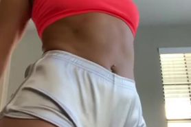 Sexyred_Mag1ccity1 Shows Cameltoe and Twerks Huge Ass