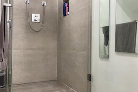 a teen masturbating in shower 5080