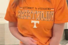 Amateur milf riding dildo