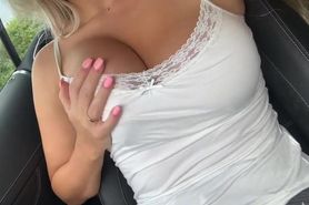 Blonde Reveals Huge Tits in Car