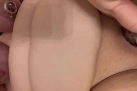 Fette Schweinhure fickt sich mit ihrem Pumps