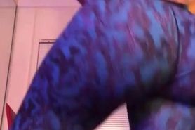 Babe Shakes Ass That Shakes Like Jelly