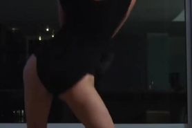 English mature pole dancer 1