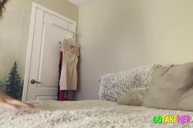 Handsfree Cumming JOI with a Kinky Brunette