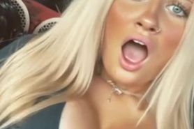 Blowjobs by this sexy teen Wilma 
