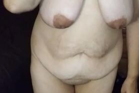 Posing like she should