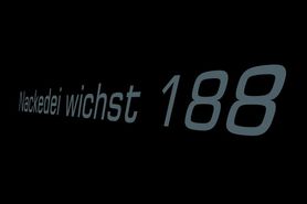 Nackedei wichst 188
