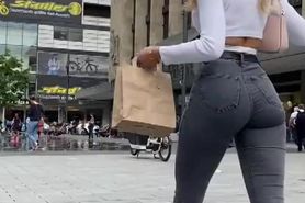 Jeans Walking
