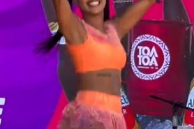 Energetic Latina Babe Dances- 2