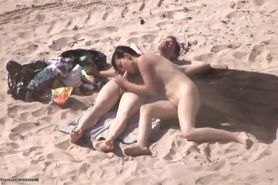 Voyeur Sex on het Nudist Beach