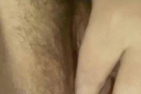 Amateur BBW mom spreading her hairy pussy