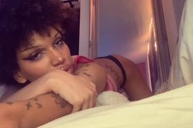 Femboy knows how to handle a BWC