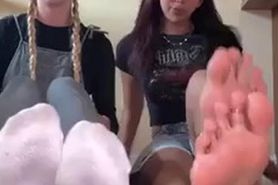 Feet i jerk my fuckstick to