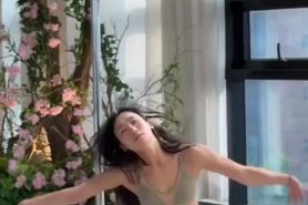 Suen Lee Artful Pole Dance- Mix