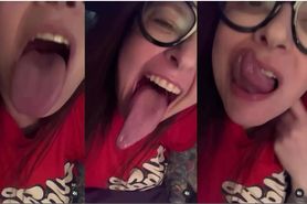 Glasses licking
