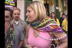 Natalie Broadwater shows off her body all around mardi 