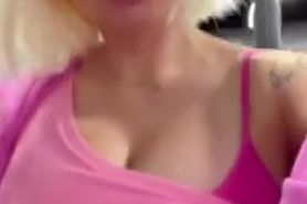 Zoie B Masturbating At The Public Gym