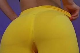 Actually Like Her Ass In Yellow Shorts