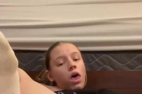Teen uses two vibes and squirts