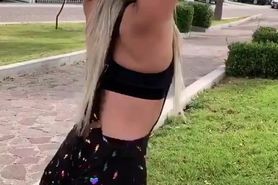 Latina Issa Vega5 Twerks Ass Outside